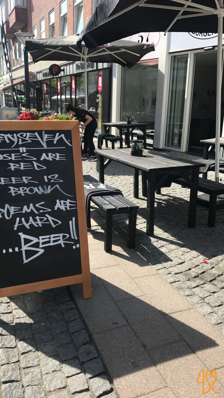 57 Burger Og Øl Udenfor