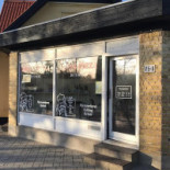 Elins Pizza Udenfor