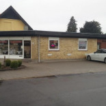 Elins Pizza Udenfor