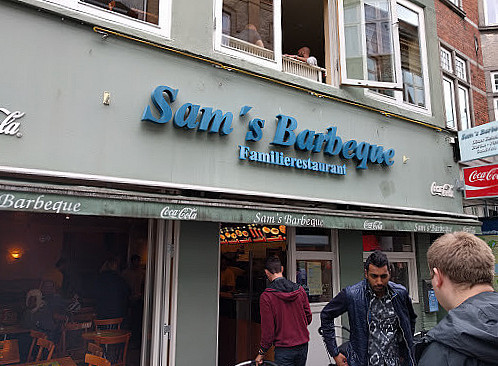 Sam's Barbeque Udenfor