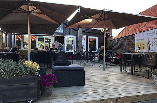 Snogebaek Take Away Udenfor