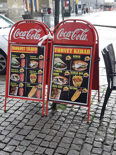 Torvet's Grill Kebab Udenfor