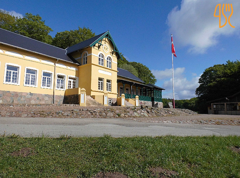 Tolne Skovpavillon Udenfor