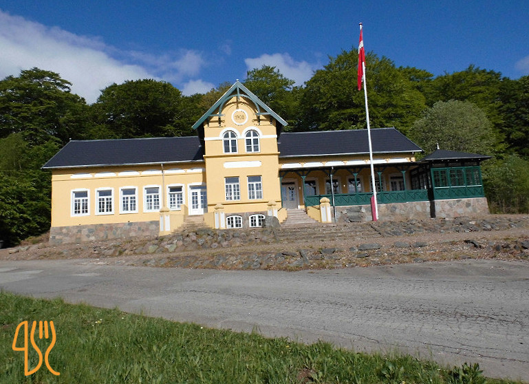 Tolne Skovpavillon Udenfor