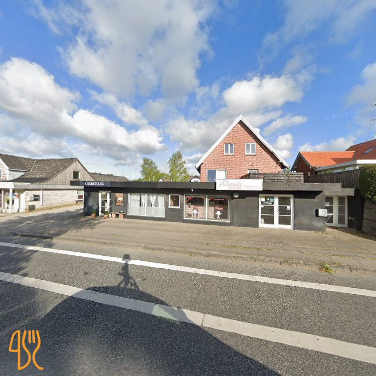 Adams Pizza Udenfor