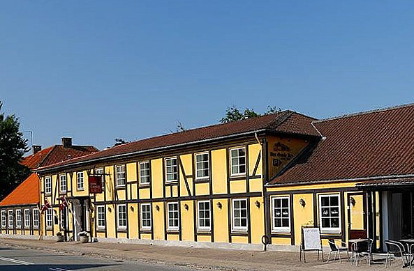 Den Gamle Kro Udenfor