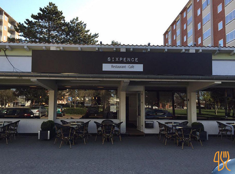Sixpence Udenfor