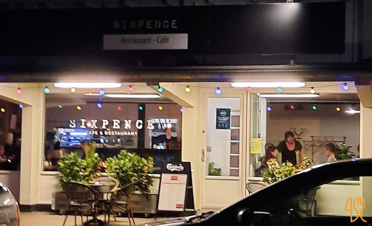 Sixpence Udenfor