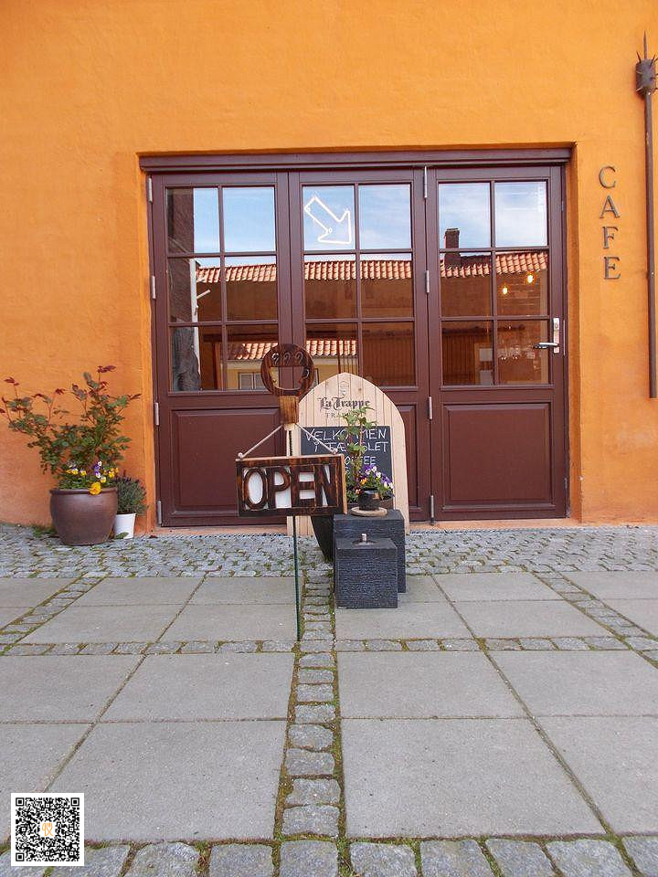 The Coffee Connection Faengsels Cafe Udenfor