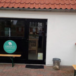 Haandpluk Kaffebar Og Delikatesse Udenfor