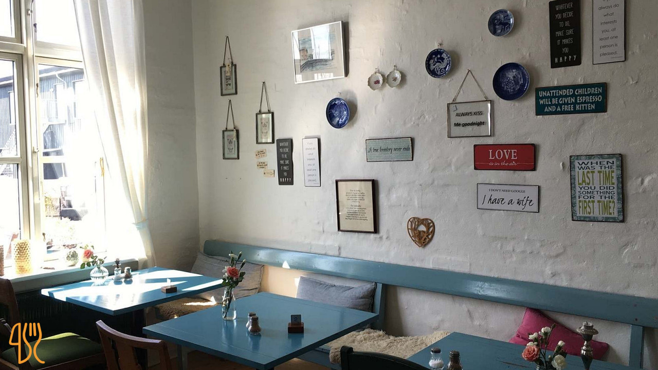 Cafe Holmen Inde