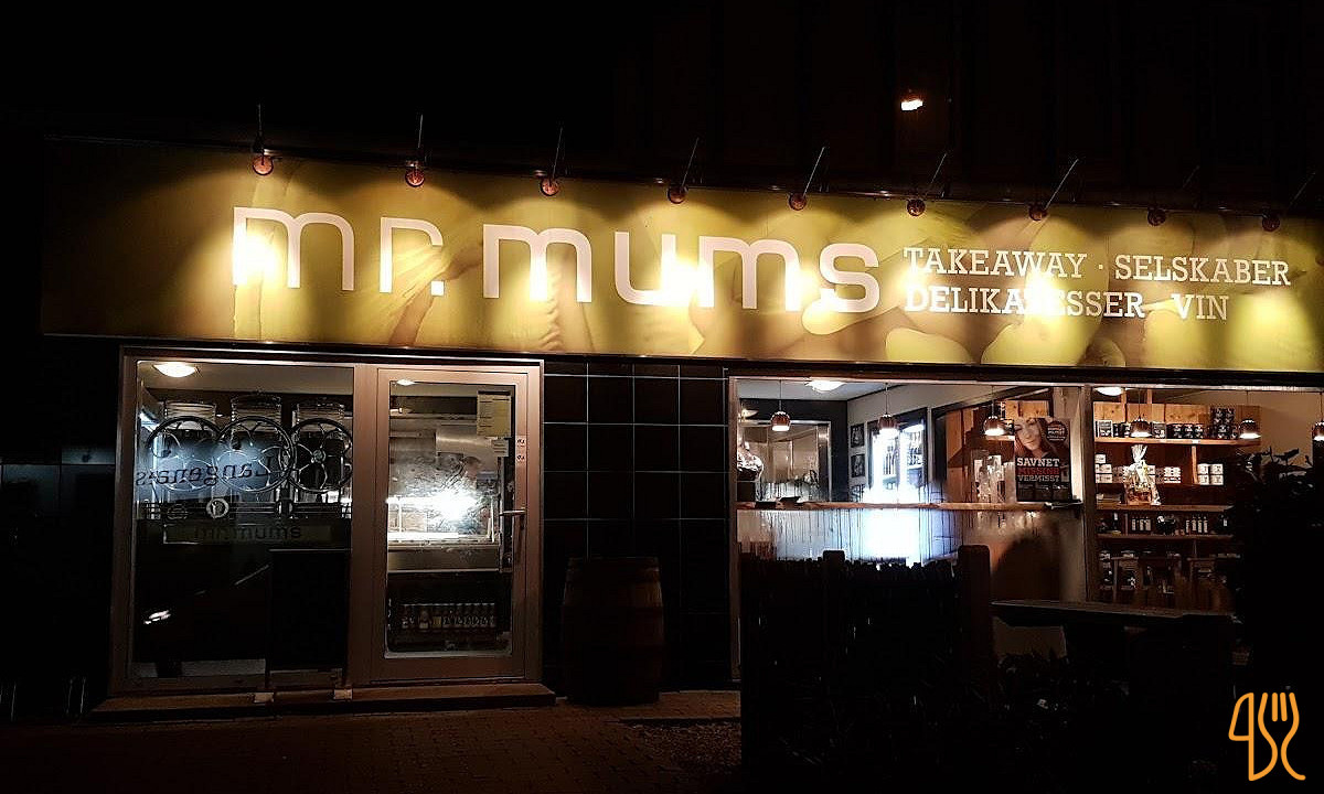 Mr. Mums Aps Udenfor