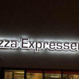 Pizza Expressen1 Udenfor