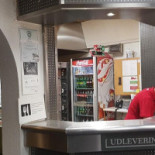 Byens Pizza Resul Vysal Og Mustafa Karatas Udenfor