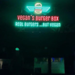 Vegan's Burger Box Udenfor