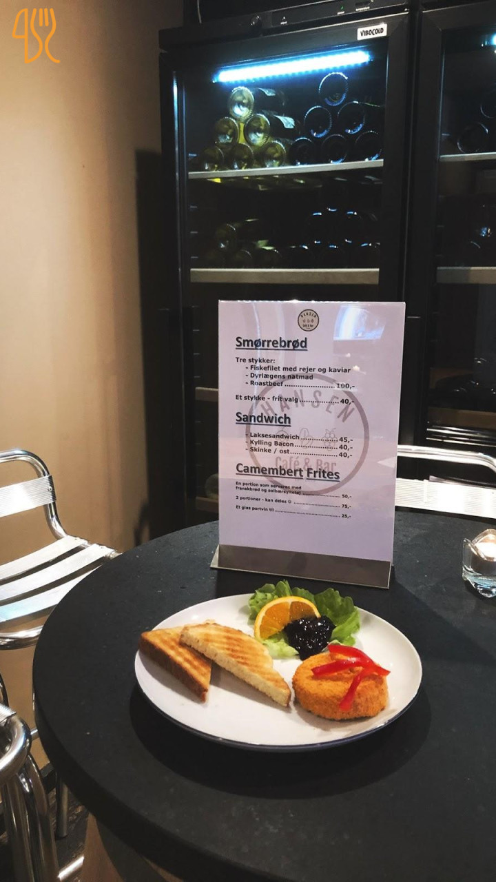 Hansen Cafe Og Menu