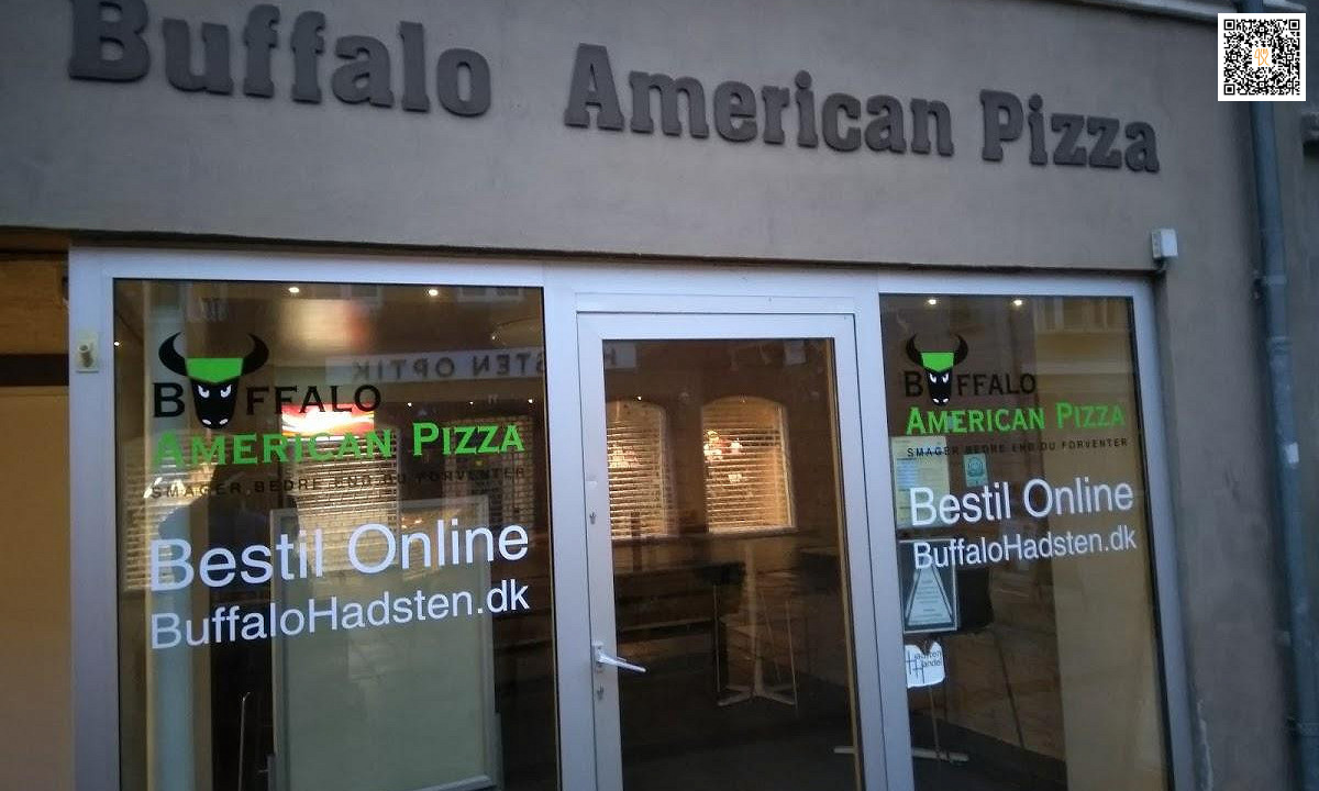 American Buffalo Pizza Udenfor