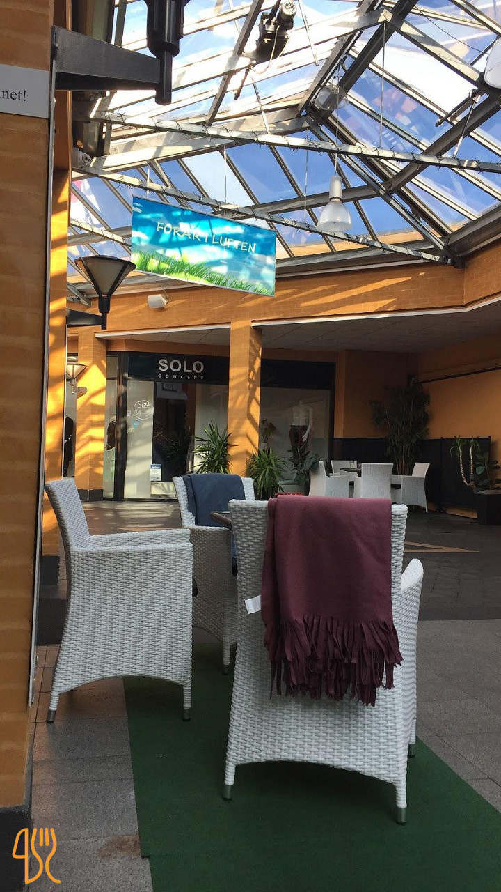 Cafe Krabasken Udenfor