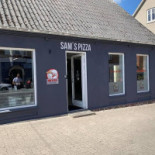 Sam‘s Pizza Udenfor