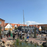 Fjordens Minigolf Cafe Ishus Hundested Og Lynæs Havn Udenfor
