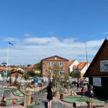 Fjordens Minigolf Cafe Ishus Hundested Og Lynæs Havn Udenfor