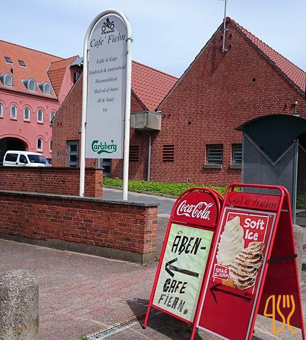 Cafe Fiehn Udenfor