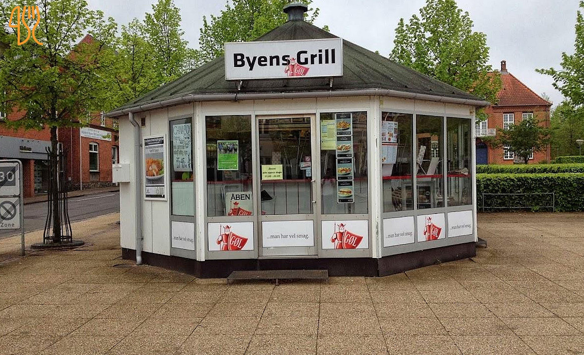 Byens Grill V/thi Tinh Vu Udenfor