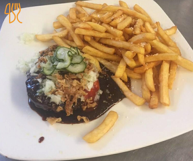 Havnens Grill Pølsebod Mad