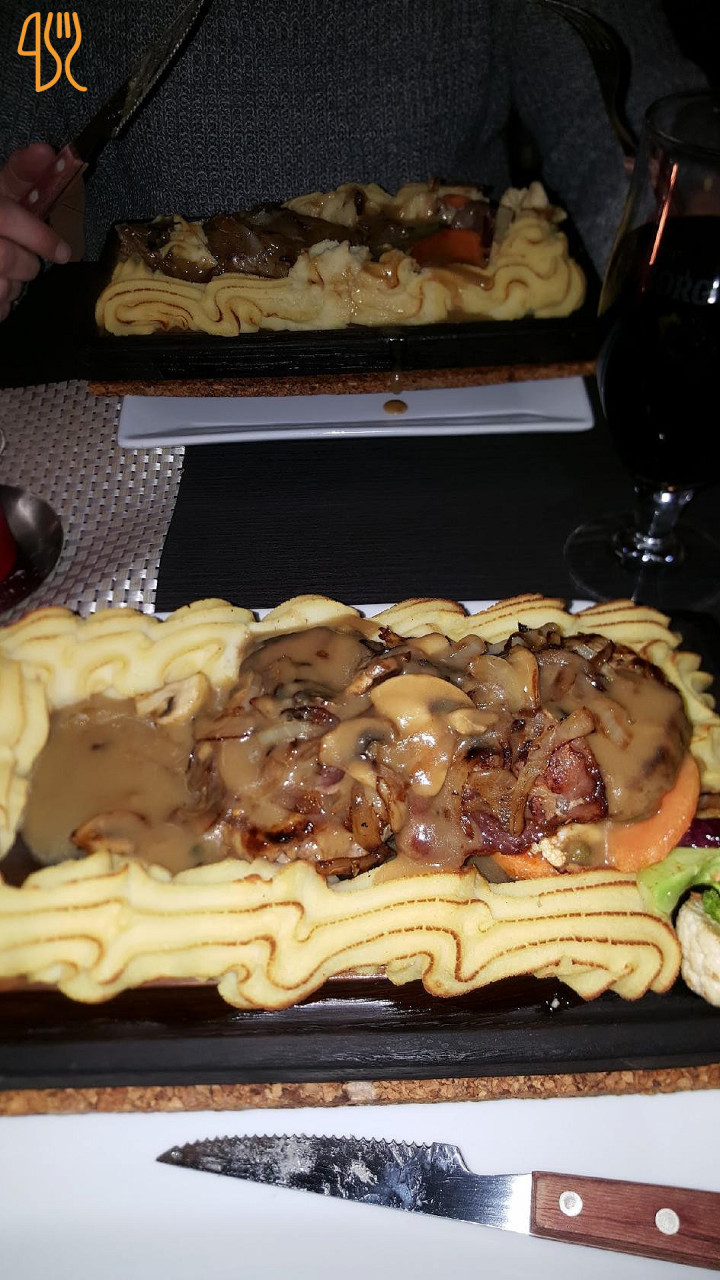 Bergs Snackbar Og Cafe Mad
