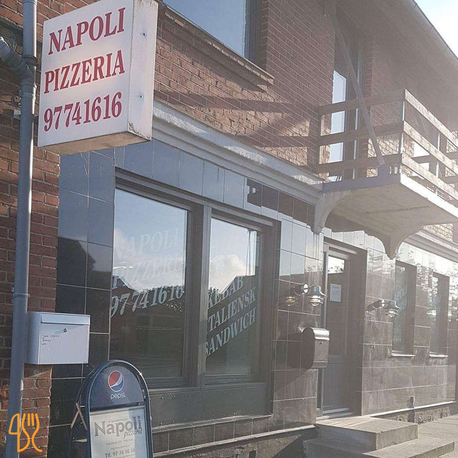 Napoli Pizza Udenfor