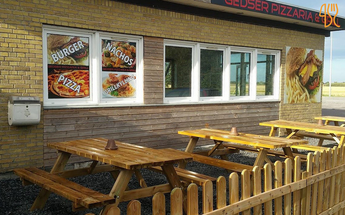 Gedser Pizzaria Udenfor
