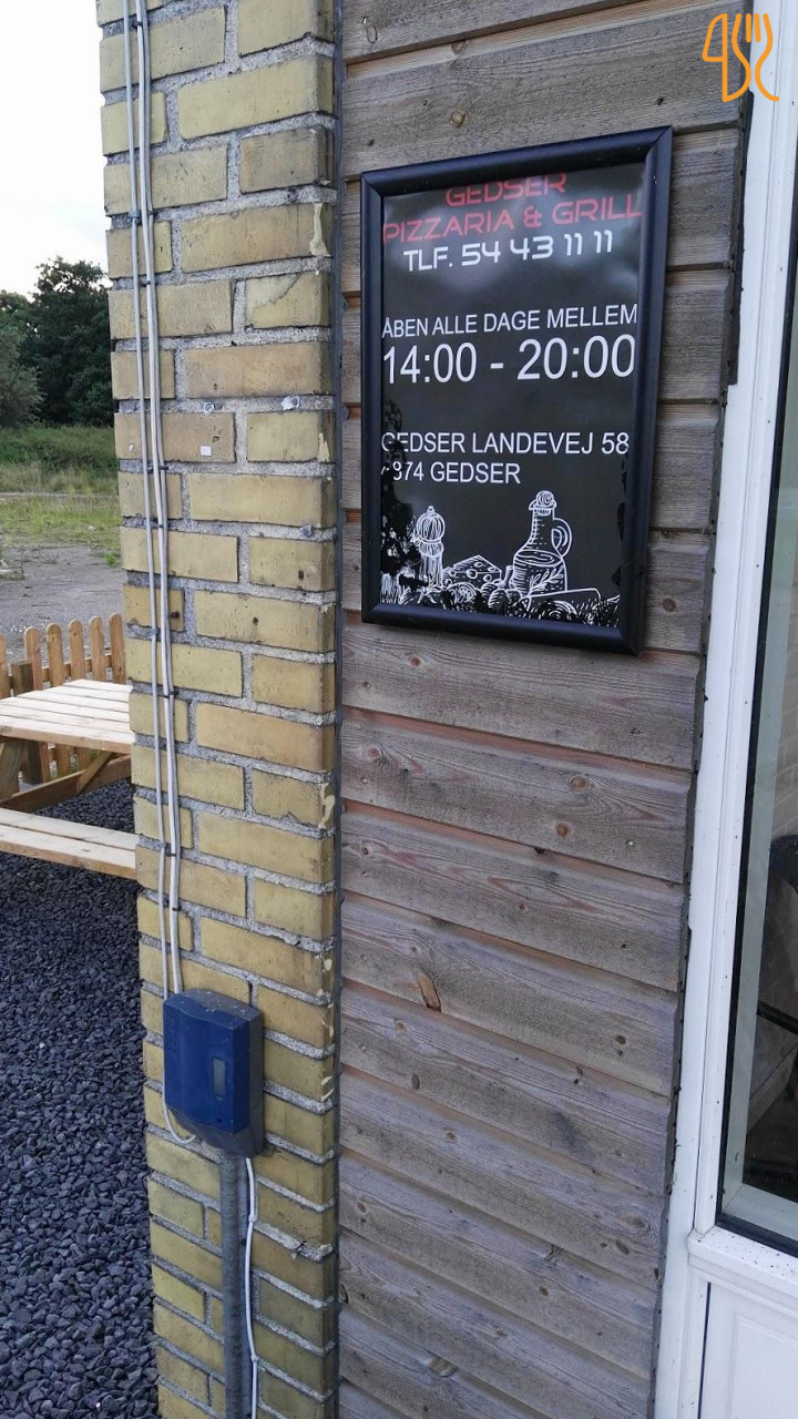 Gedser Pizzaria Udenfor