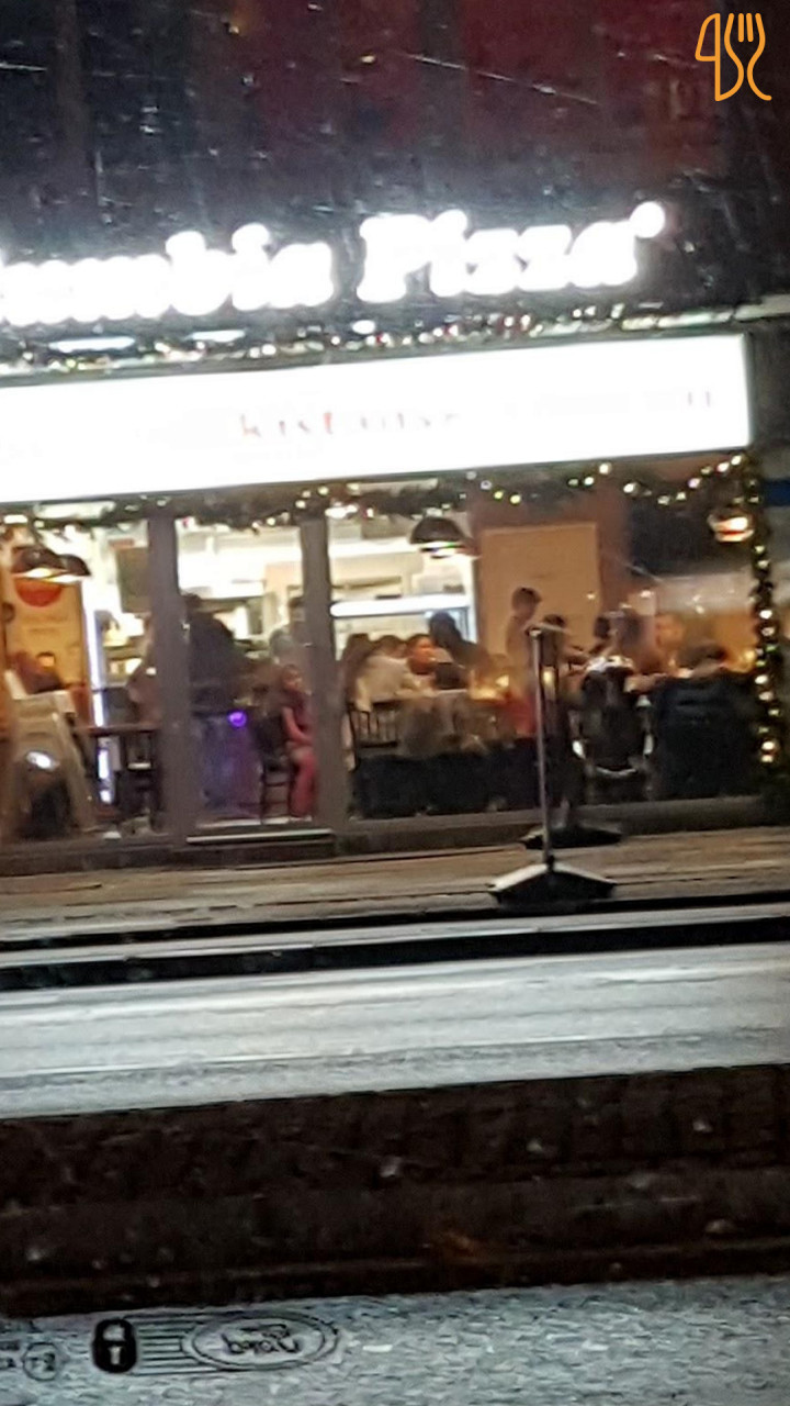Columbia Pizza Udenfor