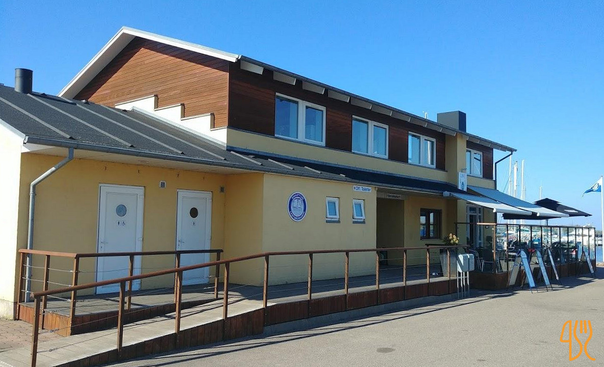 Café Snaptun Udenfor