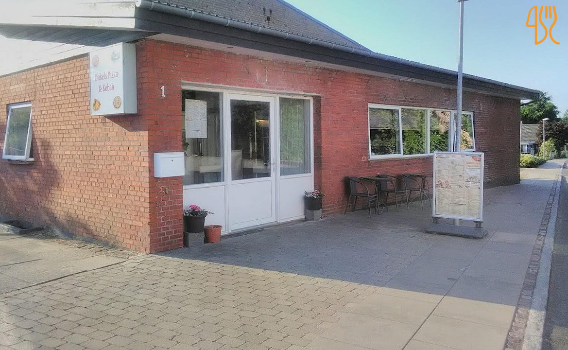 Onkels Pizza Udenfor