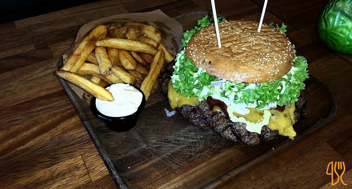 Hulks Burgerhus Mad