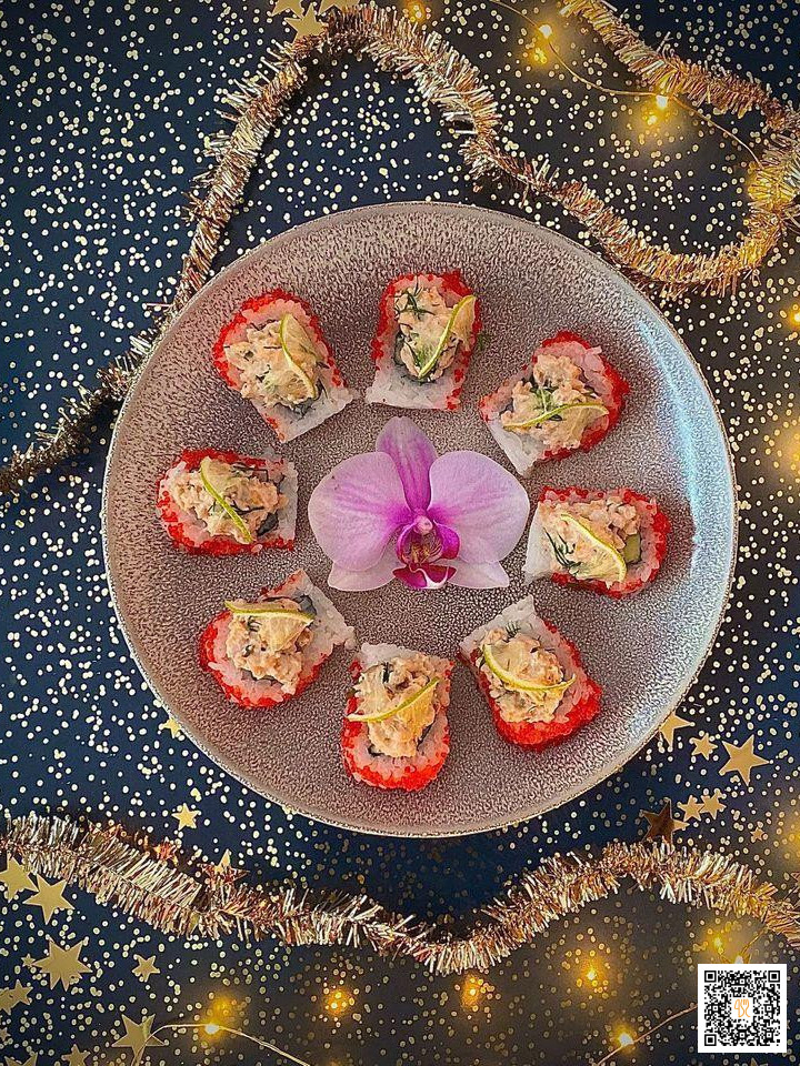Nira Sushi Udenfor