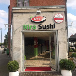 Nira Sushi Udenfor