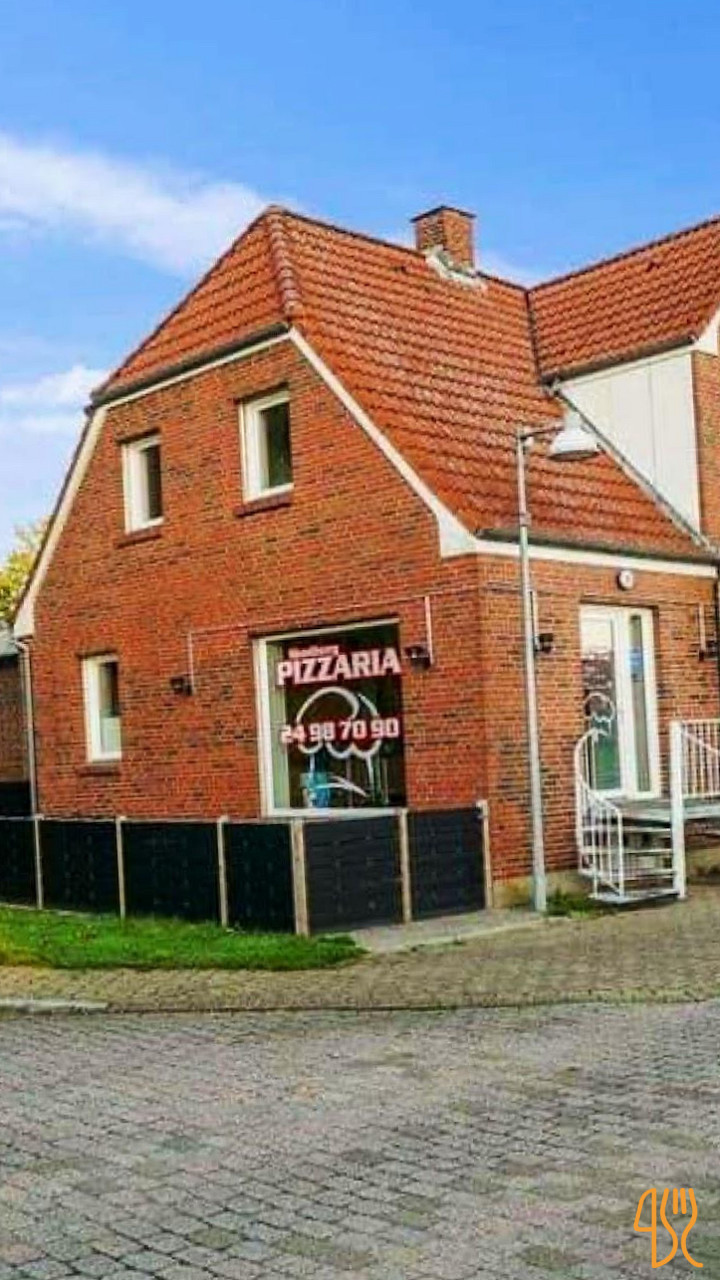 Skodborg Pizzaria Udenfor