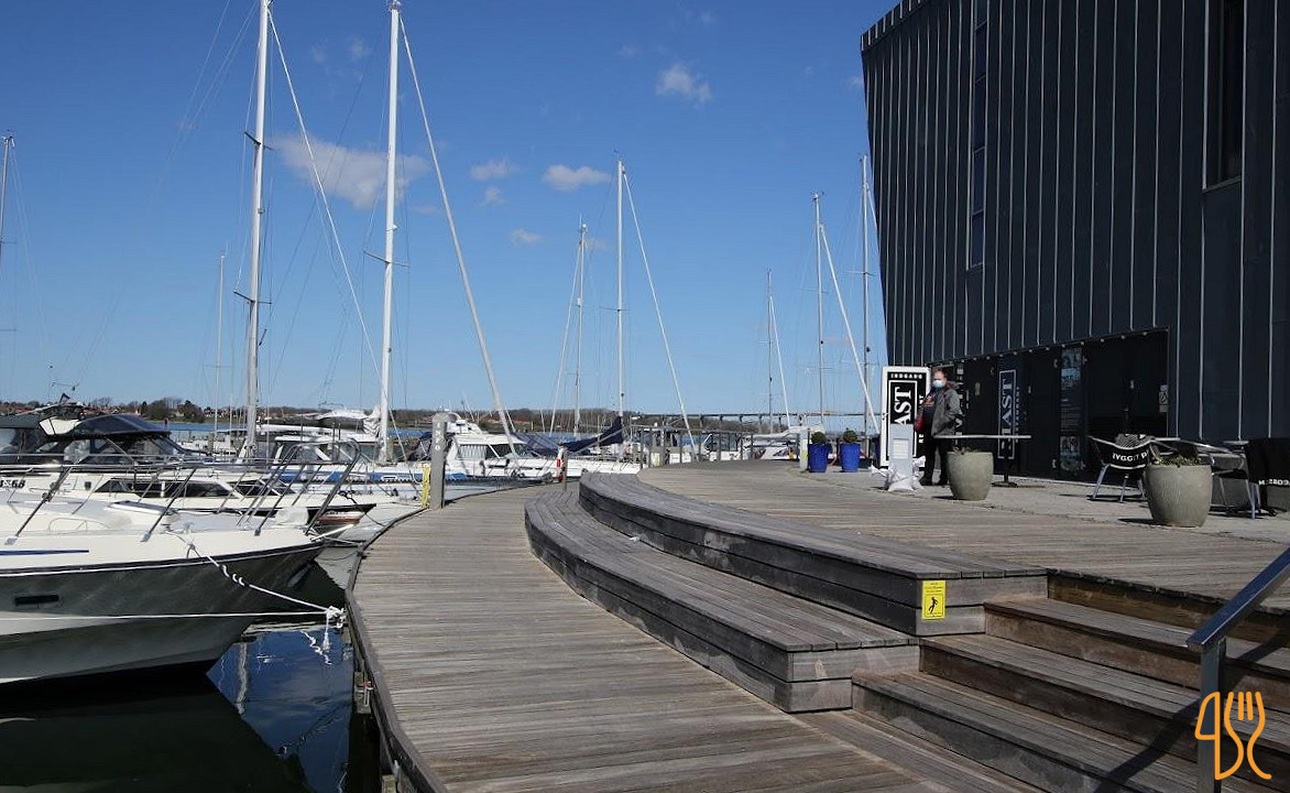 Mast Udenfor