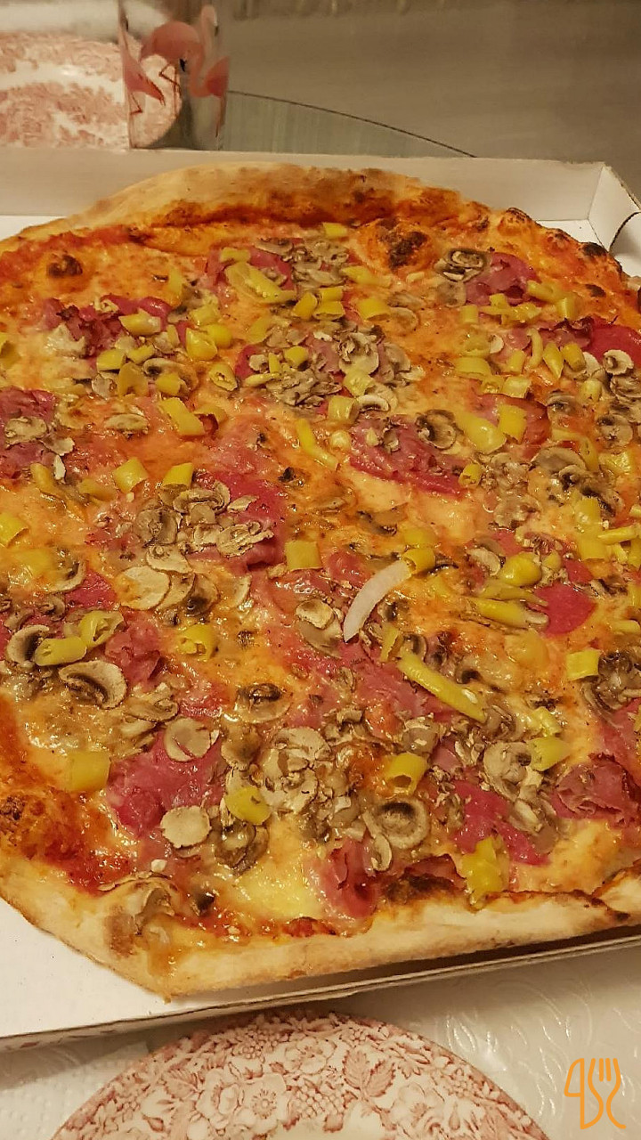 Star Pizza Ryomgård Mad