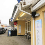 Lokken Snackbar Og Cafeen Udenfor