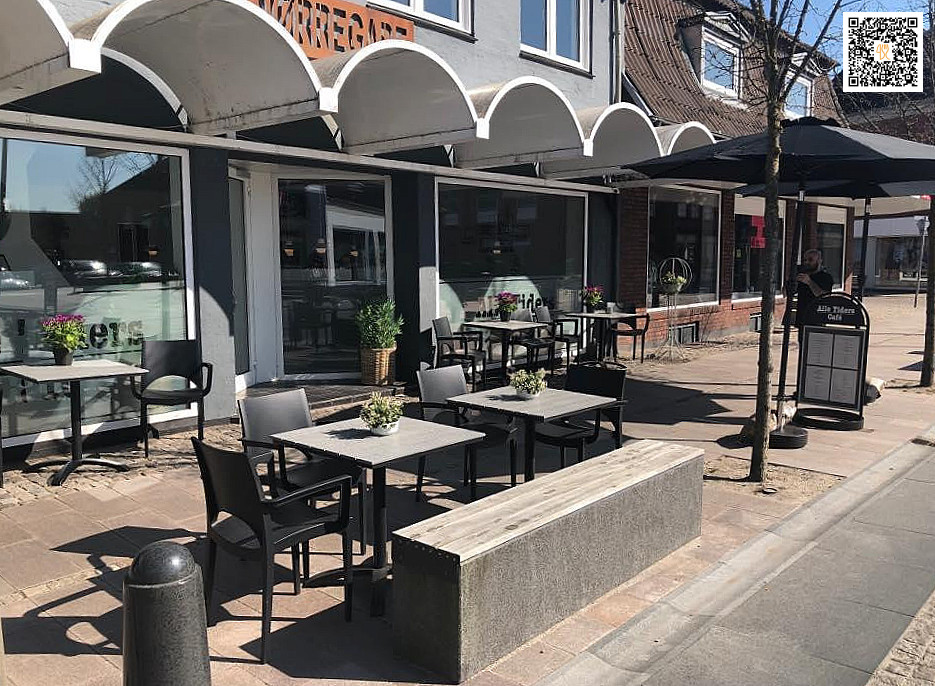 Alle Tiders Cafe Udenfor