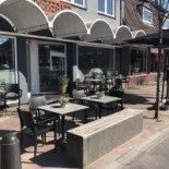 Alle Tiders Cafe Udenfor