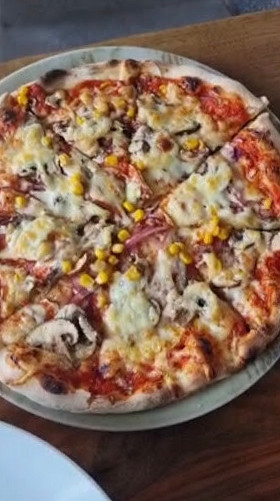 Nr. Aaby Pizza Mad