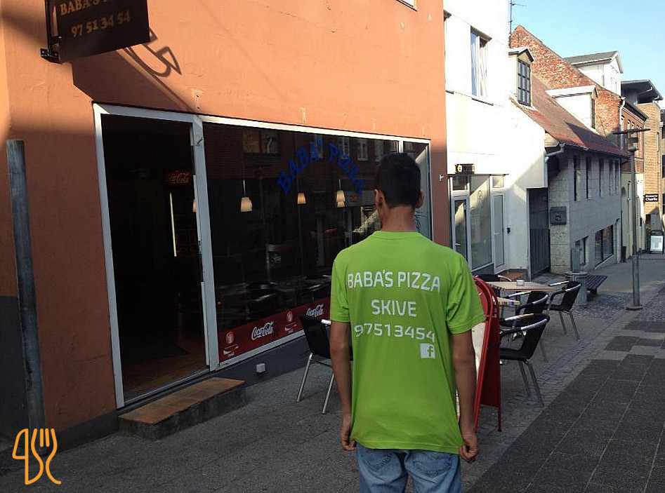 Baba's Pizzaria Udenfor
