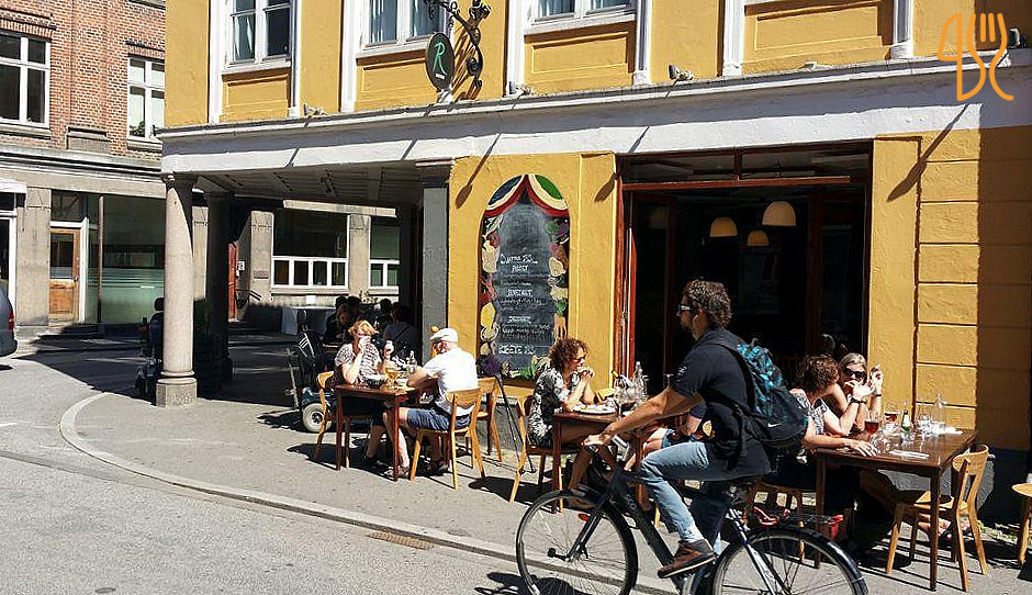 Den Rustikke Udenfor