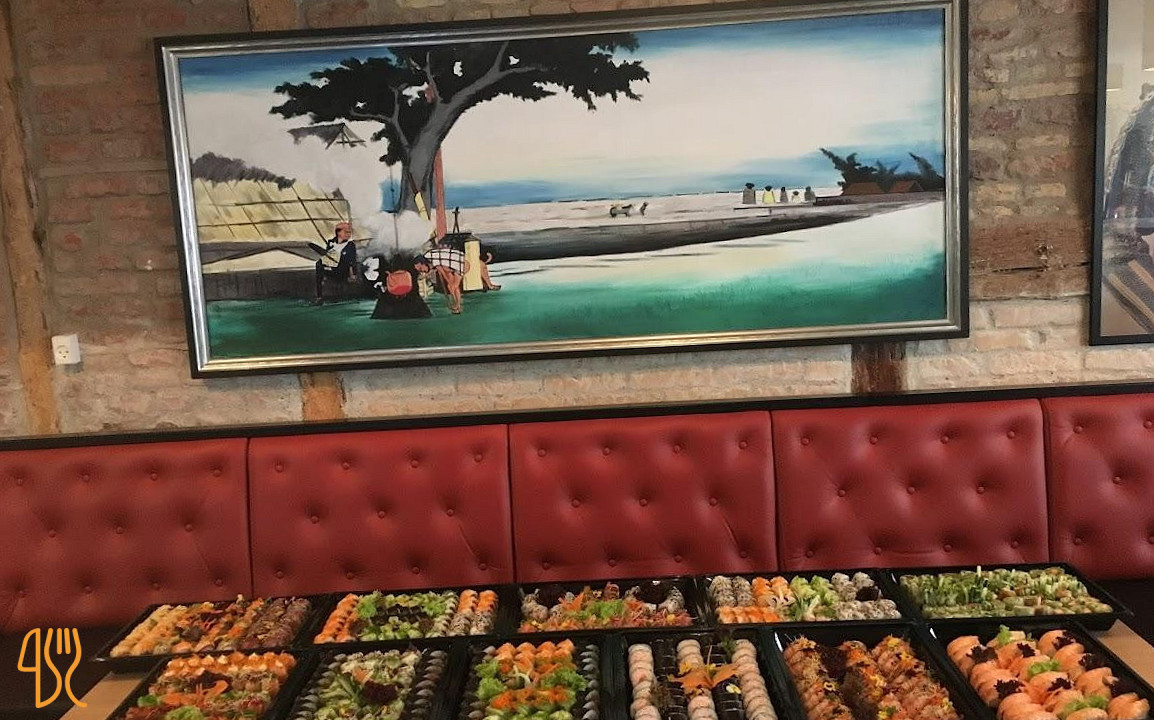 Sachi Sushi Udenfor