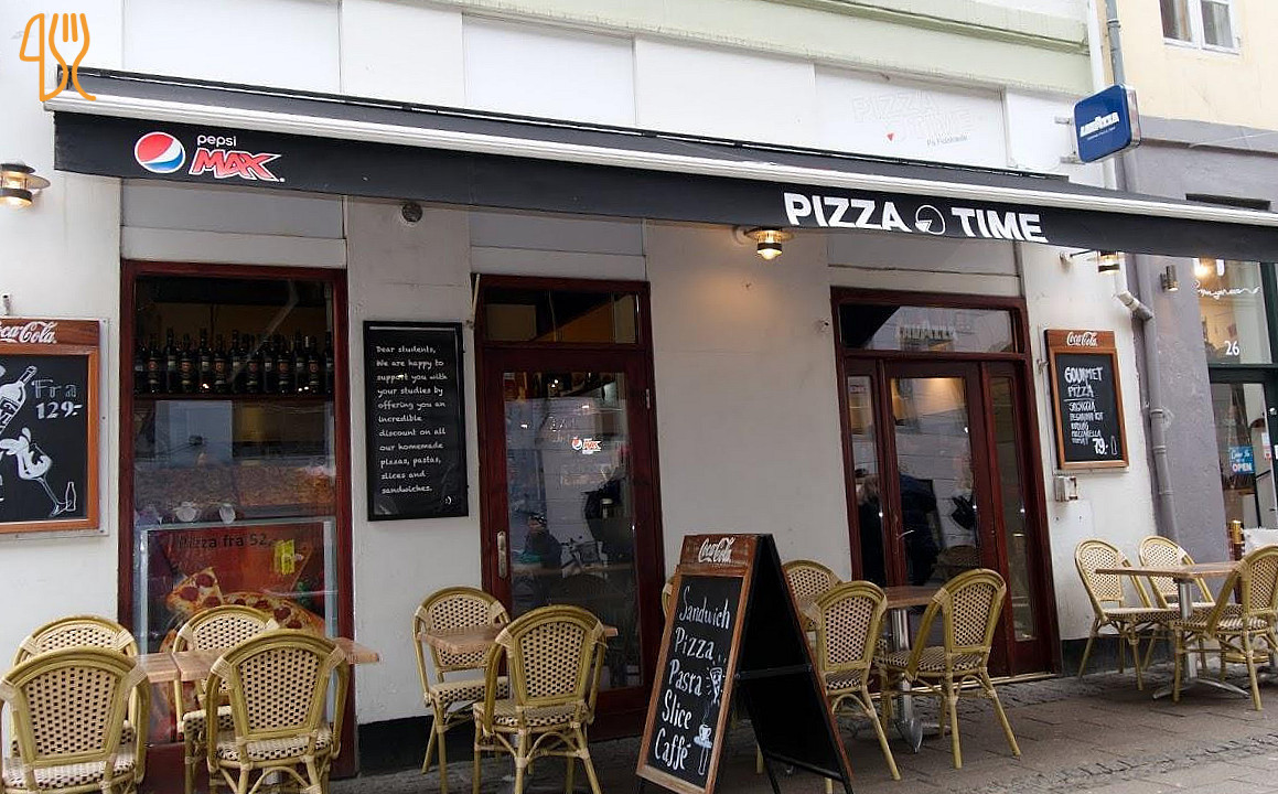Pizza Time Udenfor