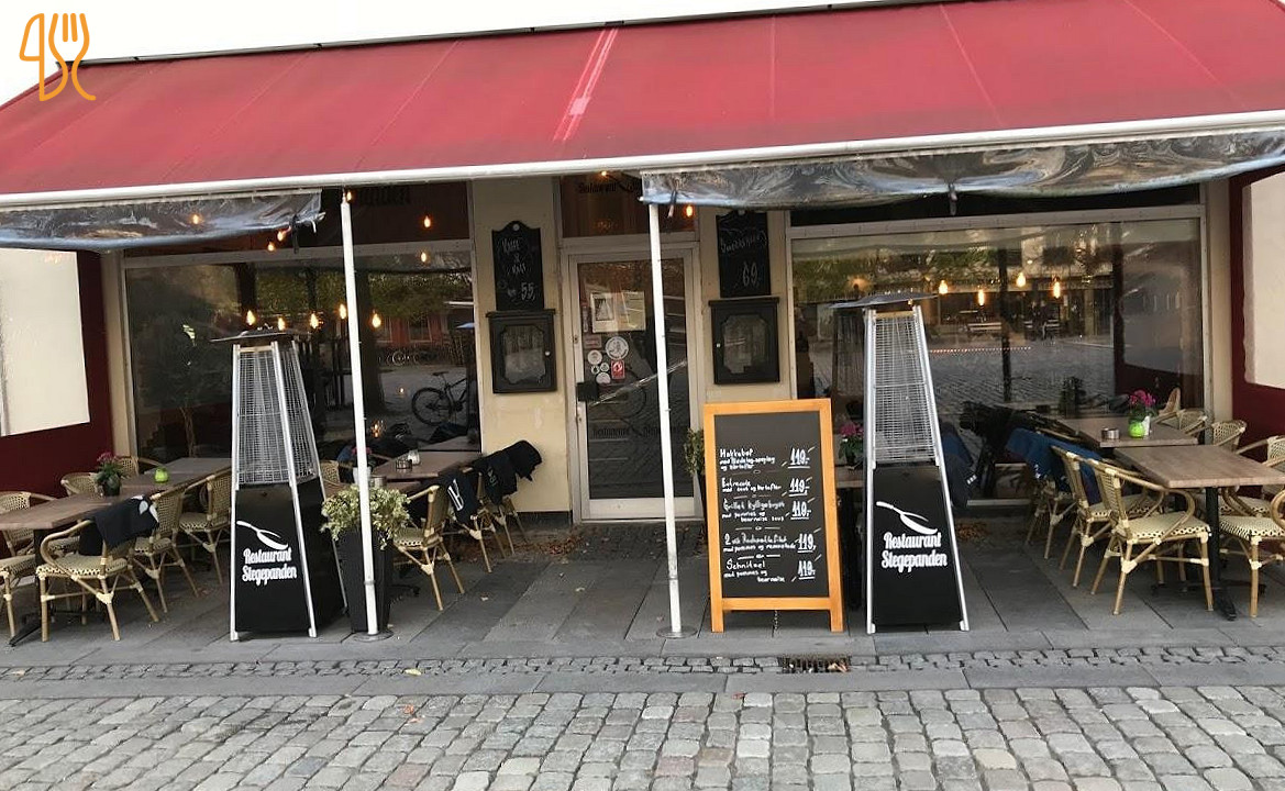 Typhon’s Burger Udenfor